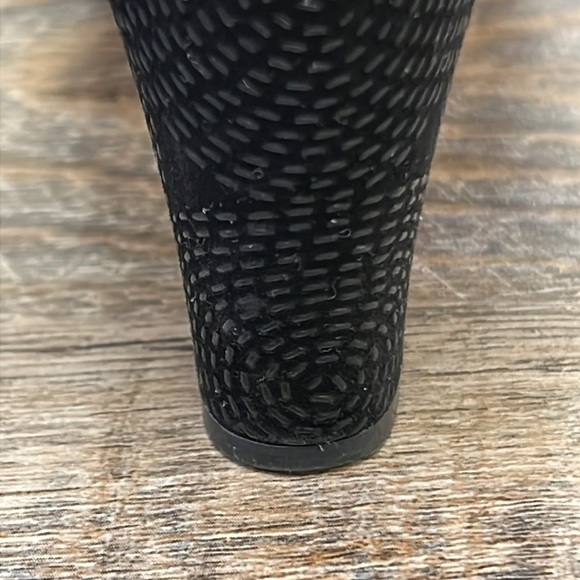 Bruno Magli Black Textured Leather Pumps – Made in Italy – Size 8.5 - Picture 13 of 14